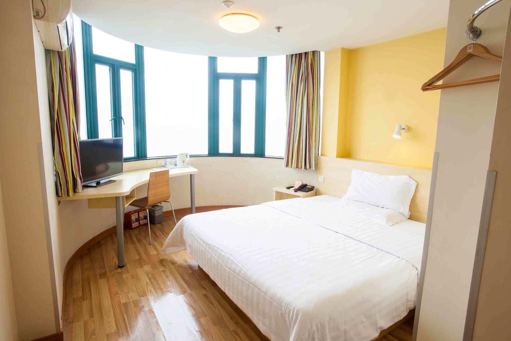 7Days Inn Zhuhai Hengqin Changlong Wanzai Port Szoba fotó